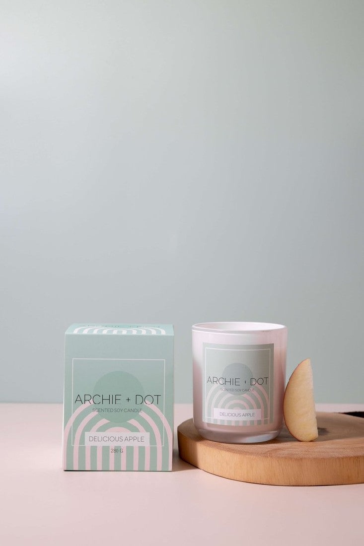 ARCHIE + DOT DELICIOUS APPLE SOY CANDLE 280G