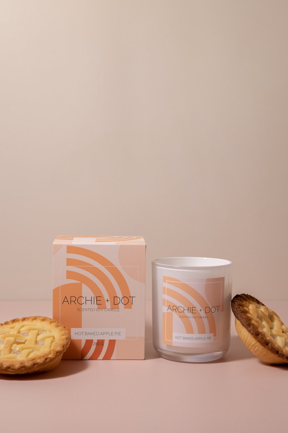 ARCHIE + DOT HOT BAKED APPLE PIE SOY CANDLE 280G