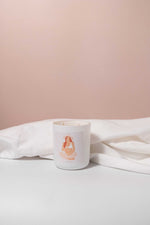 Load image into Gallery viewer, ARCHIE + DOT PREGNANCY CANDLE 290 - RED
